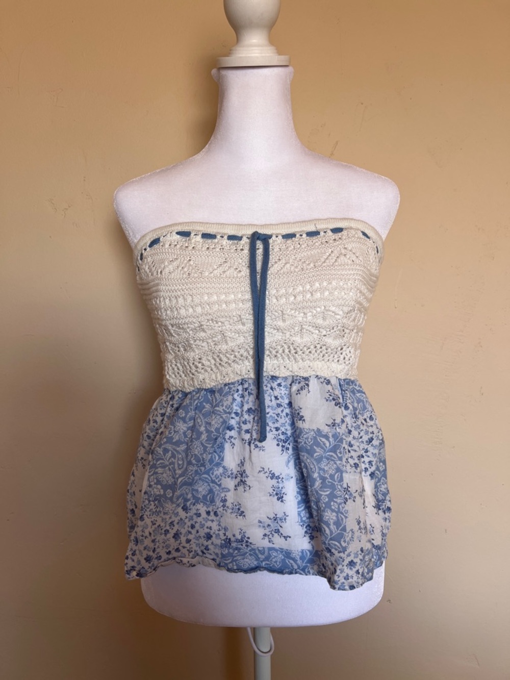 Hollister Cream Crochet & Blue Floral Strapless Crop Top